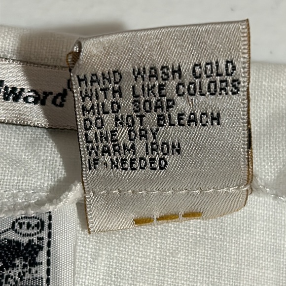 Edward, 100% Irish Linen, White Embroidered & Beaded, V Neck Top, Size XL - Picture 7 of 7